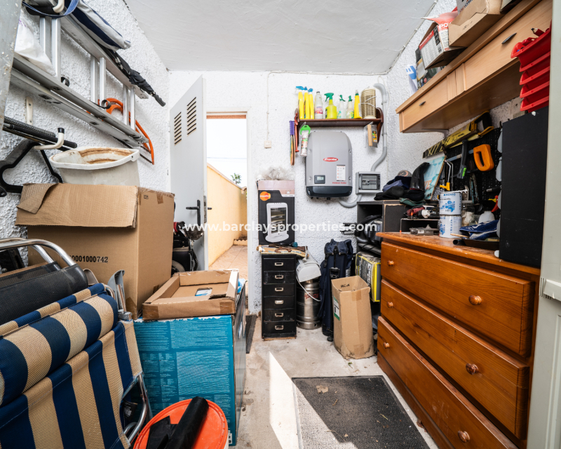 Resale - Freistendhe Villa - Urb. La Marina