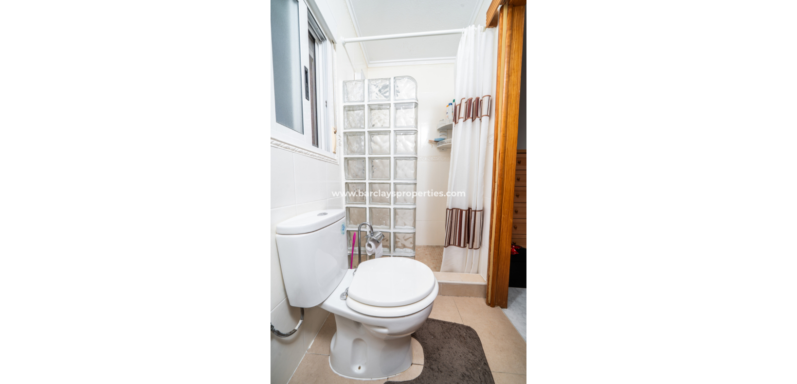 Resale - Freistendhe Villa - Urb. La Marina