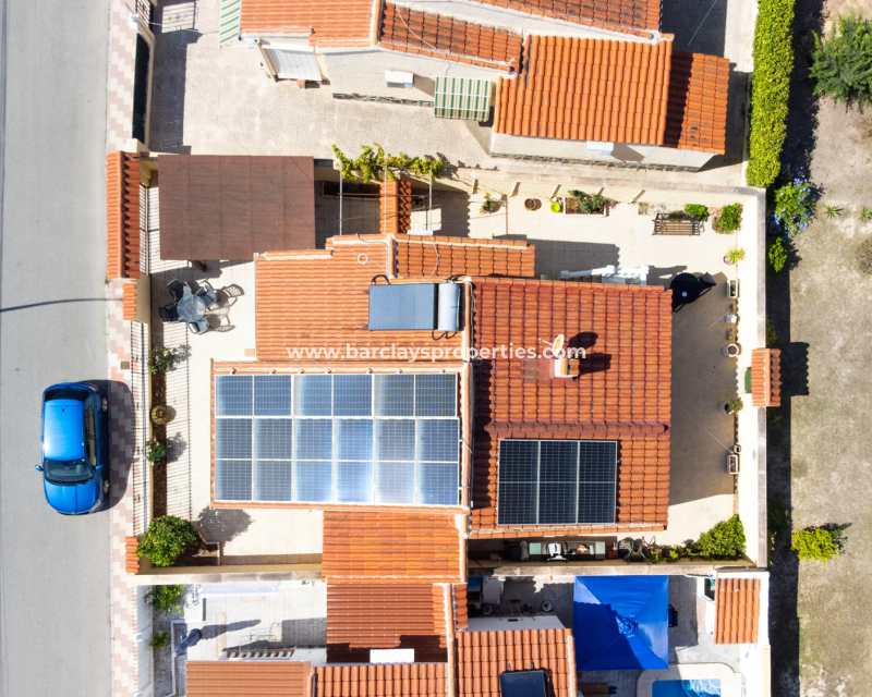 Resale - Freistendhe Villa - Urb. La Marina