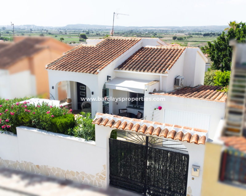 Resale - Freistendhe Villa - Urb. La Marina