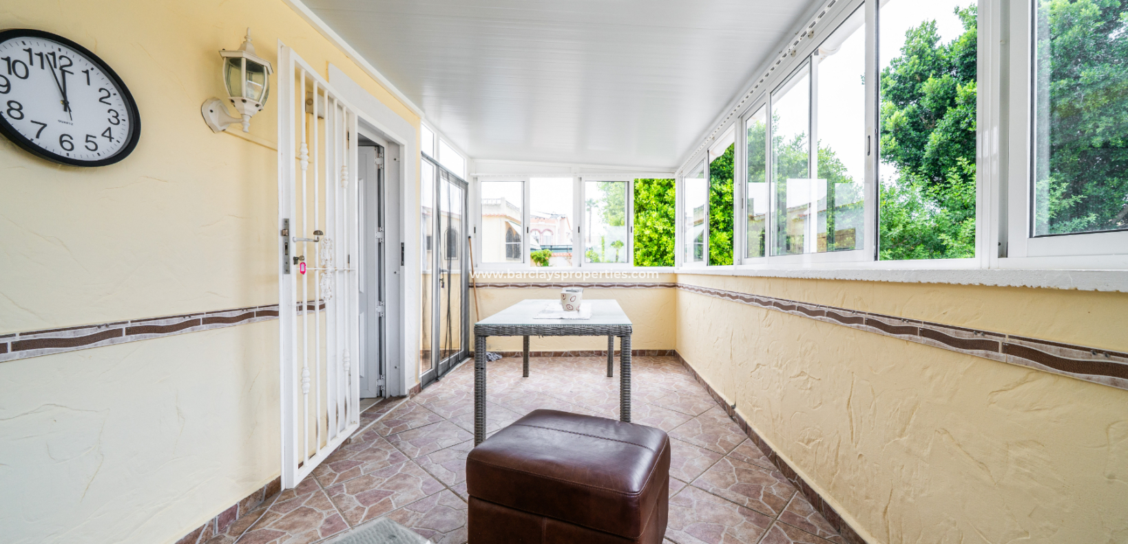 Resale - Freistendhe Villa - Urb. La Marina