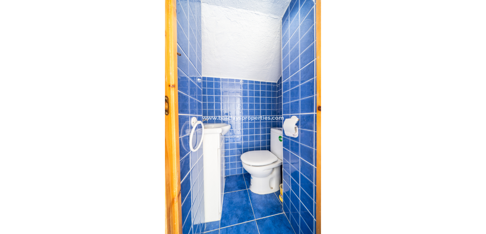 Resale - Freistendhe Villa - Urb. La Marina