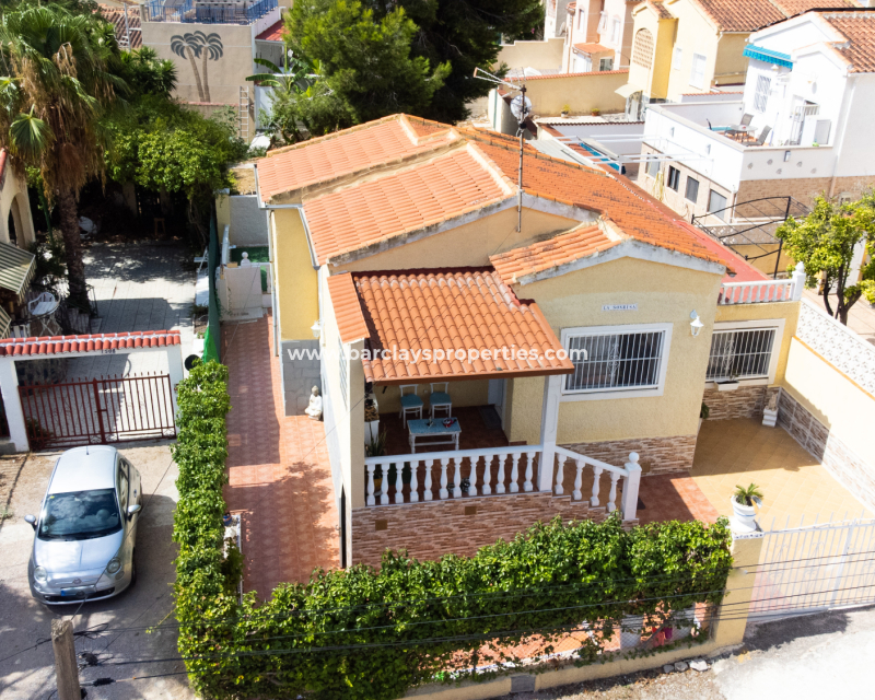 Resale - Freistendhe Villa - Urb. La Marina