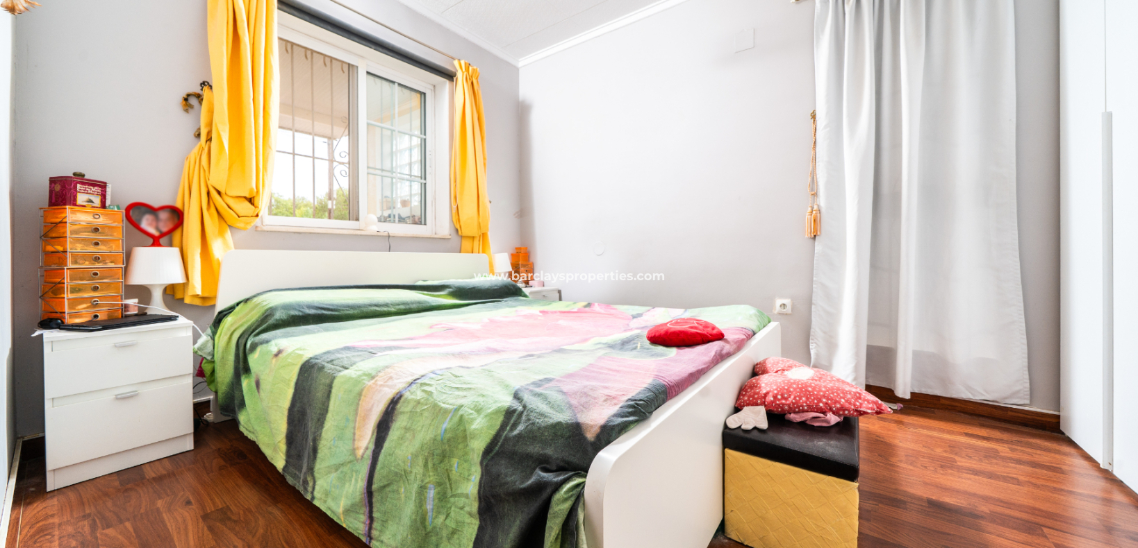 Resale - Freistendhe Villa - Urb. La Marina