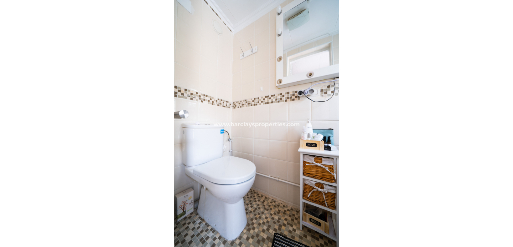 Resale - Freistendhe Villa - Urb. La Marina