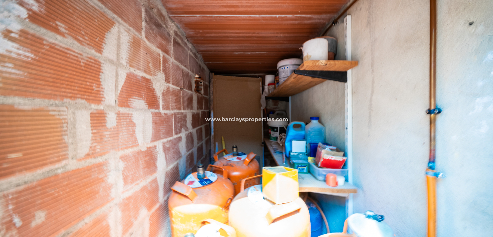 Resale - Freistendhe Villa - Urb. La Marina