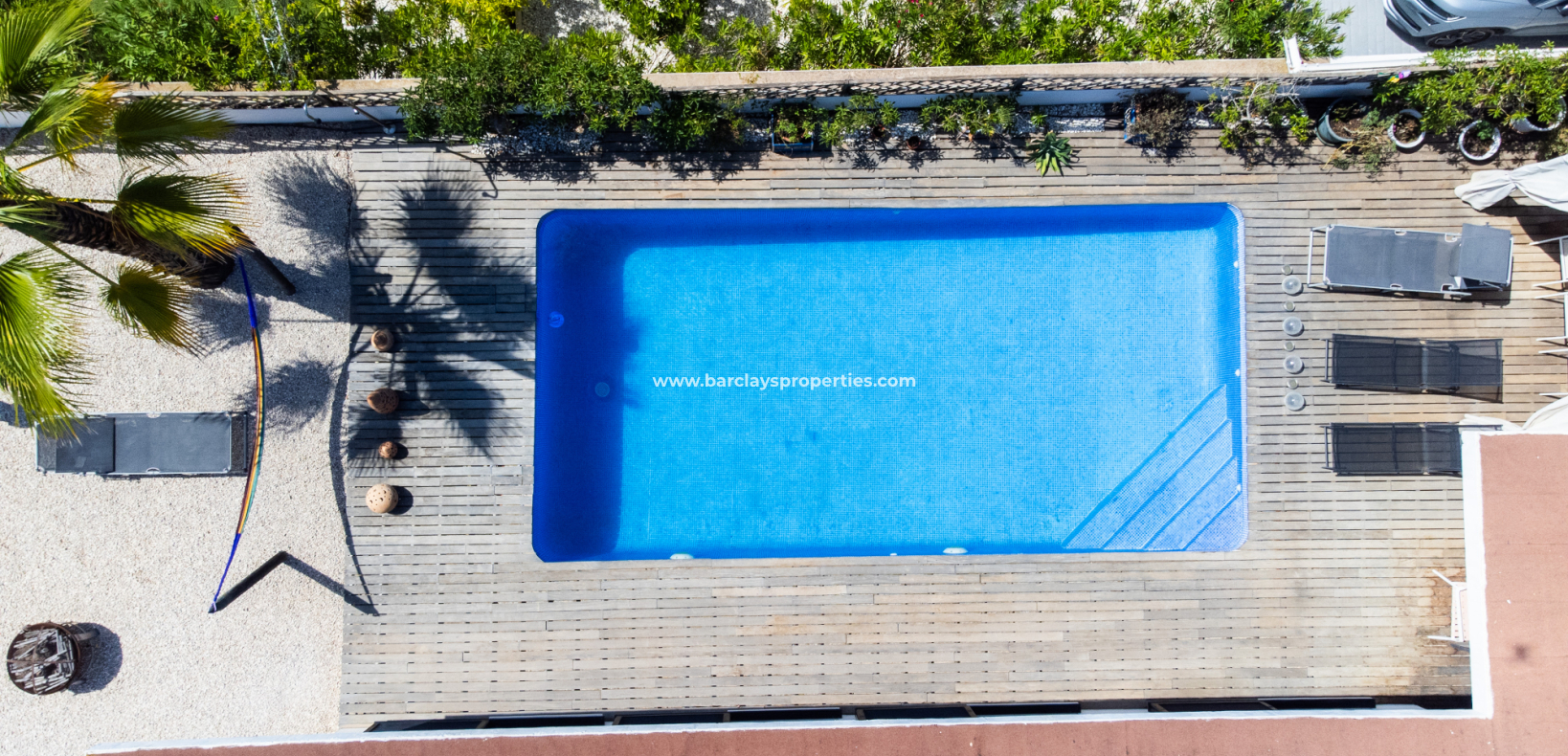 Resale - Freistendhe Villa - Urb. La Marina