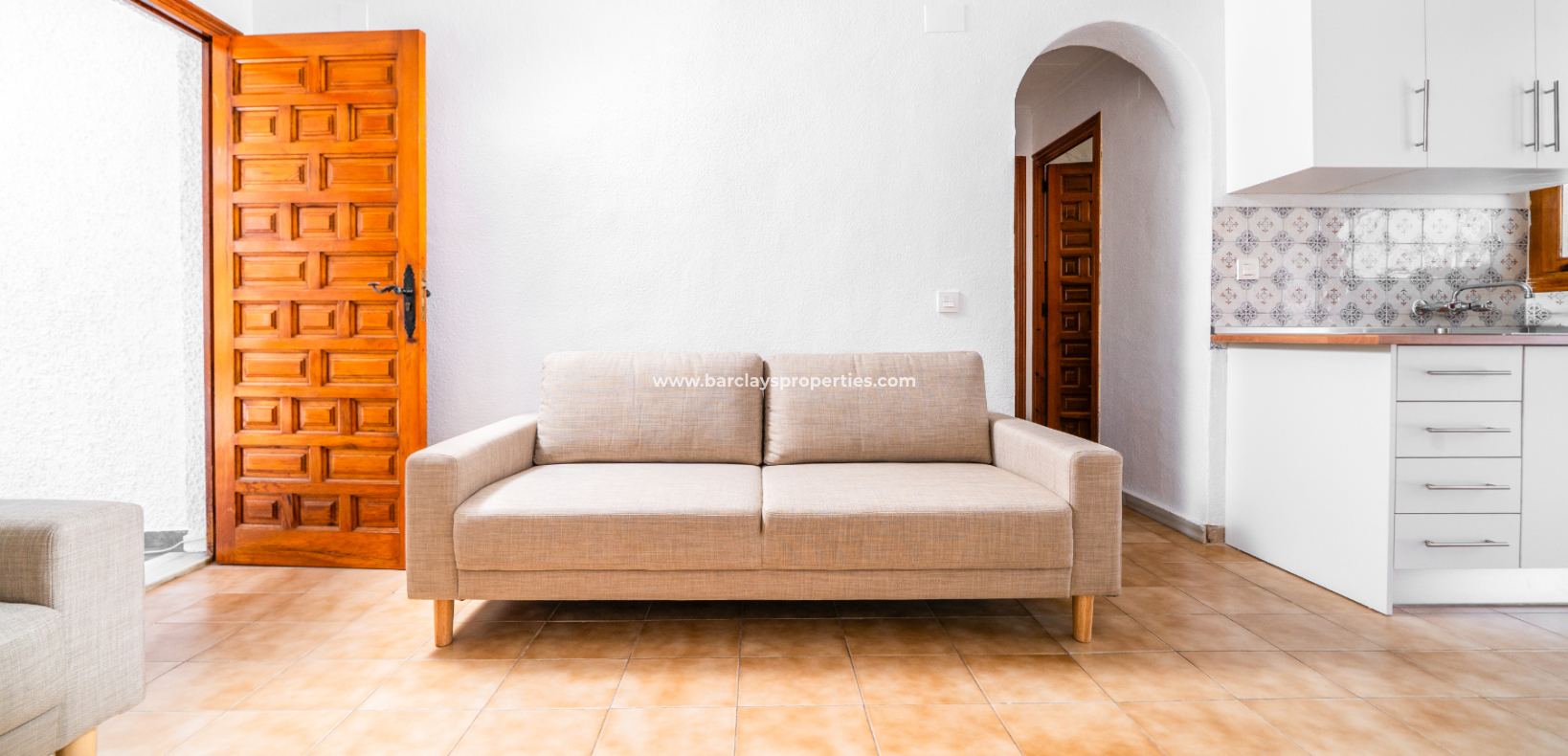 Resale - Freistendhe Villa - Urb. La Marina