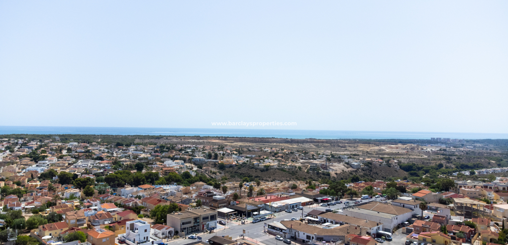 Resale - Freistendhe Villa - Urb. La Marina