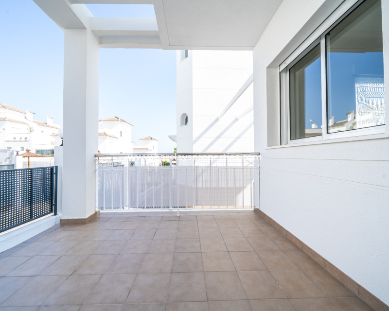 Resale - Freistendhe Villa - Urb. La Marina