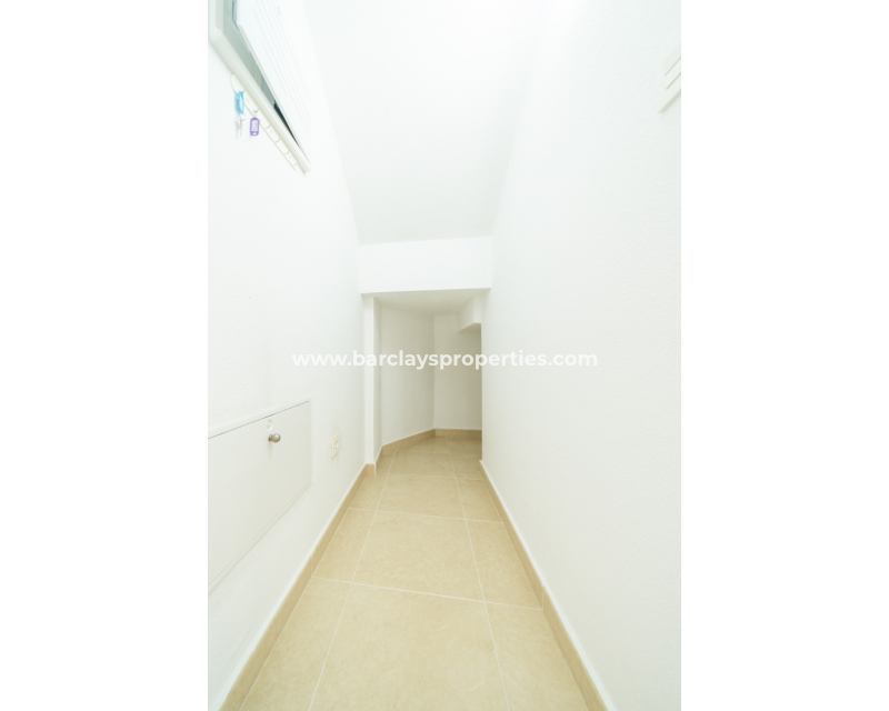 Resale - Freistendhe Villa - Urb. La Marina