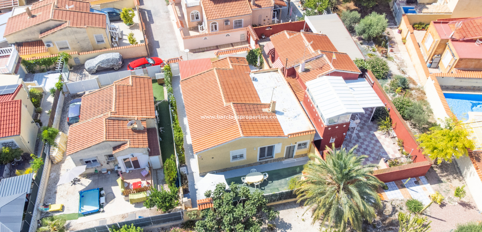 Resale - Freistendhe Villa - Urb. La Marina