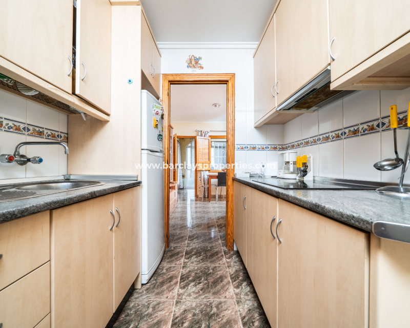 Resale - Freistendhe Villa - Urb. La Marina