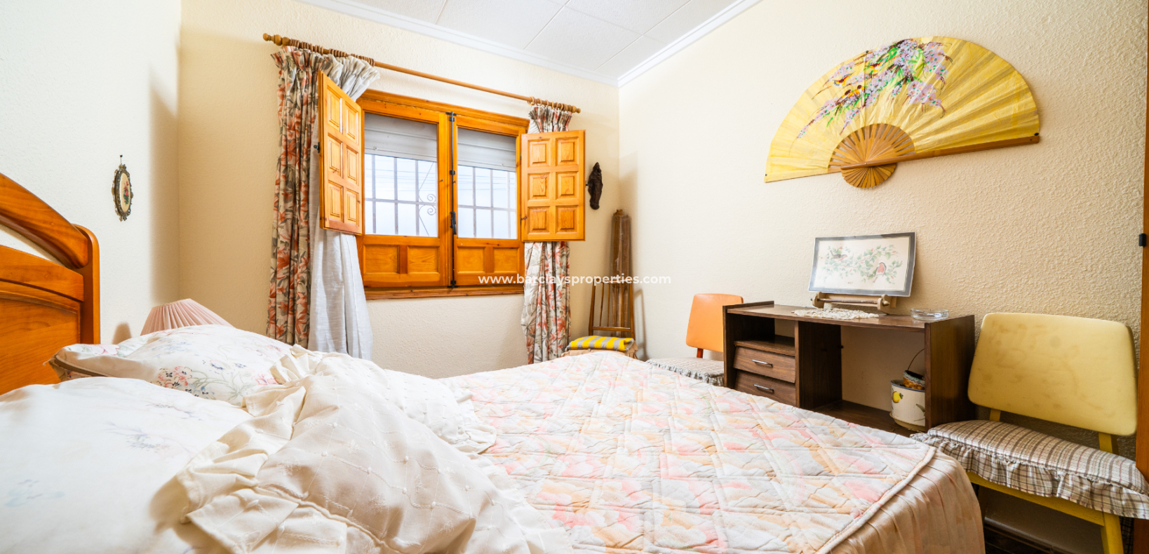 Resale - Freistendhe Villa - Urb. La Marina