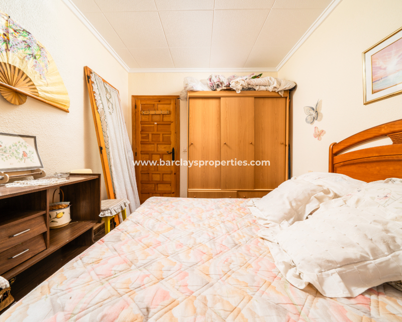 Resale - Freistendhe Villa - Urb. La Marina