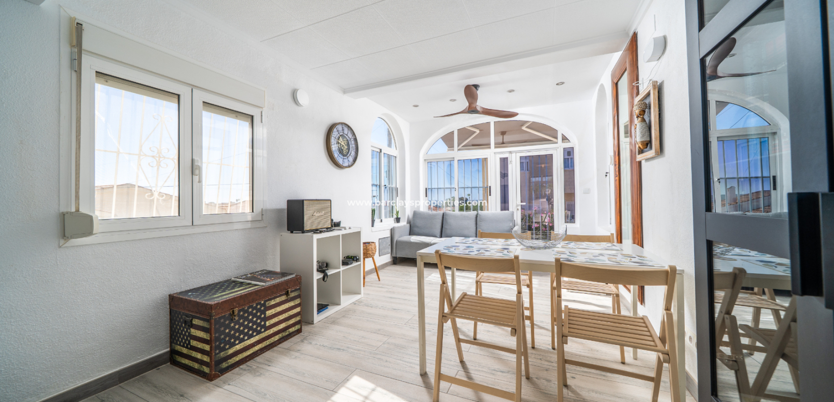 Resale - Freistendhe Villa - Urb. La Marina