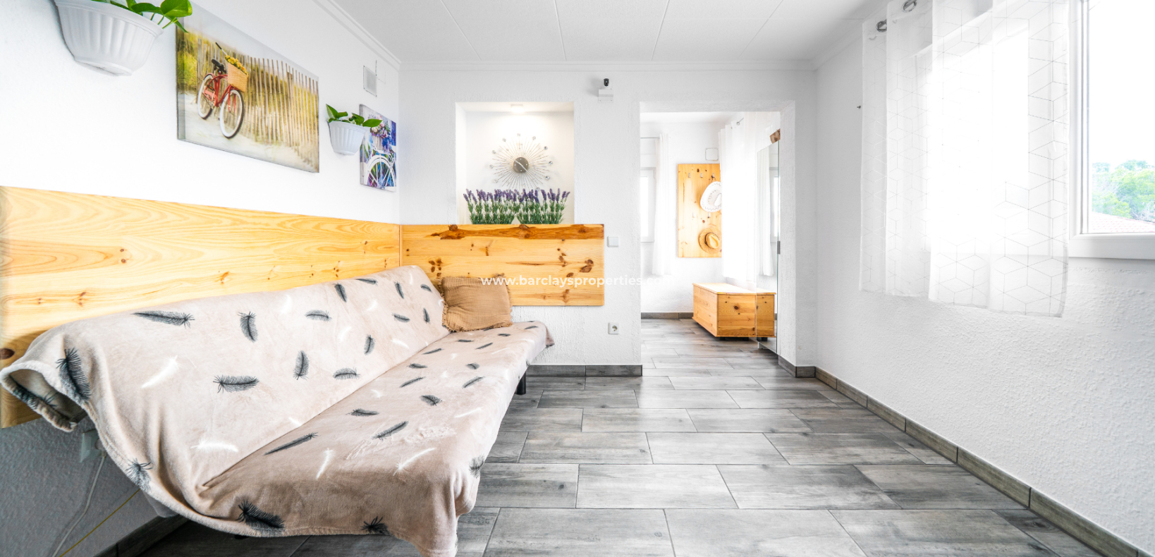 Resale - Freistendhe Villa - Urb. La Marina