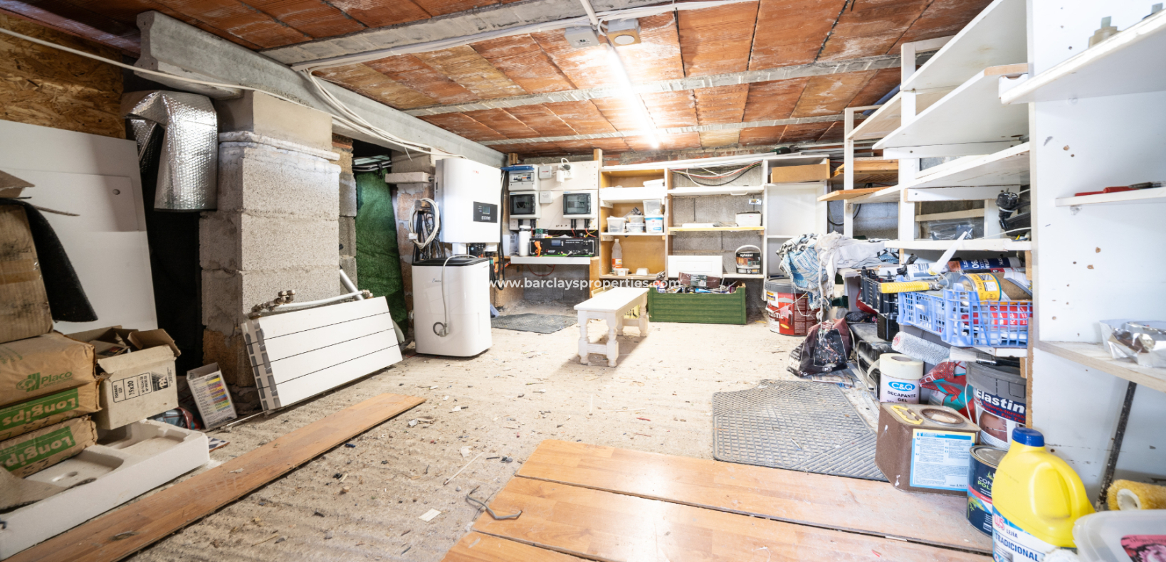 Resale - Freistendhe Villa - Urb. La Marina