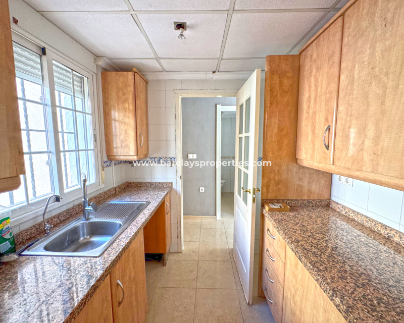 Resale - Freistendhe Villa - Urb. La Marina