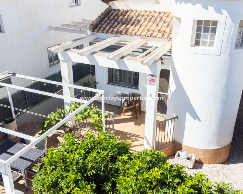 Resale - Freistendhe Villa - Urb. La Marina