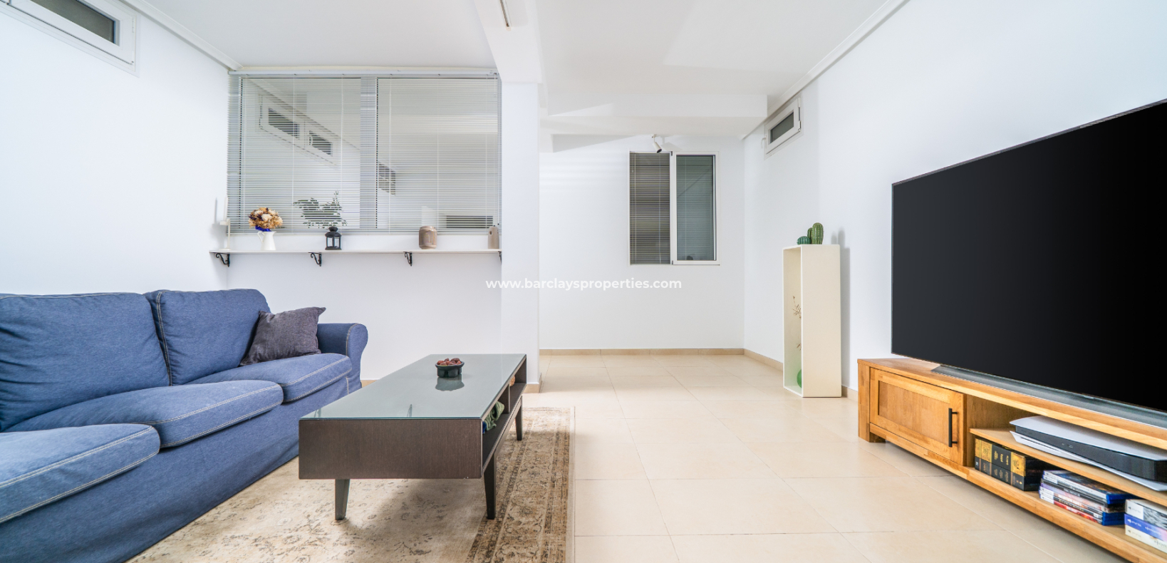 Resale - Freistendhe Villa - Urb. La Marina