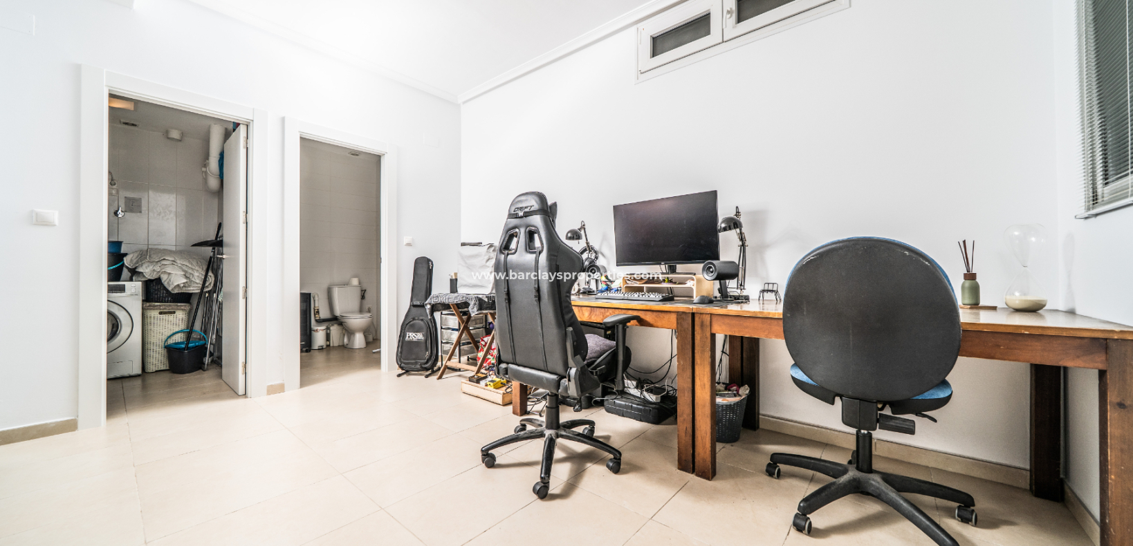 Resale - Freistendhe Villa - Urb. La Marina