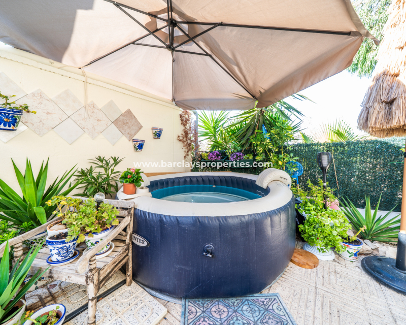 Resale - Freistendhe Villa - Urb. La Marina