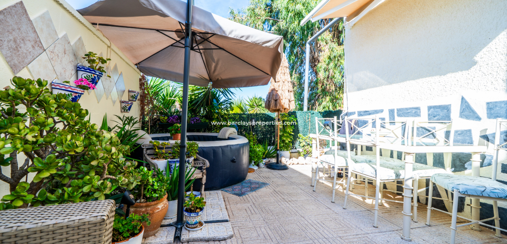 Resale - Freistendhe Villa - Urb. La Marina