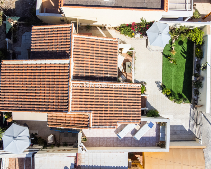 Resale - Freistendhe Villa - Urb. La Marina