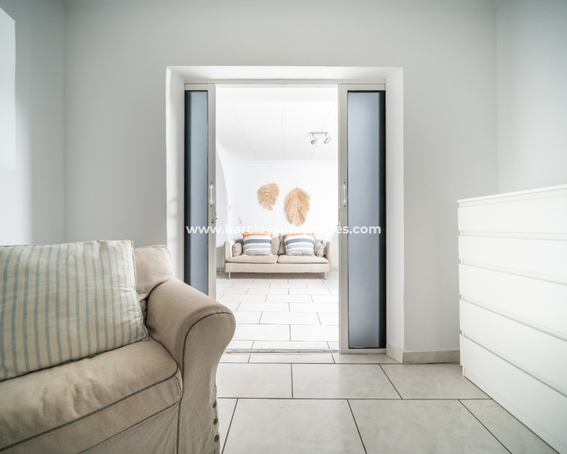 Resale - Freistendhe Villa - Urb. La Marina