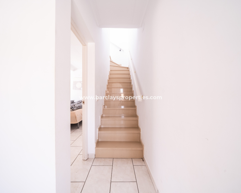 Resale - Freistendhe Villa - Urb. La Marina