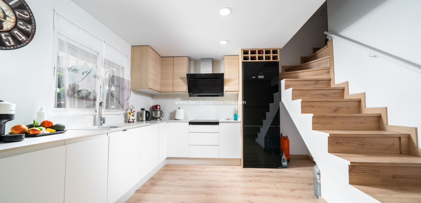 Resale - Freistendhe Villa - Urb. La Marina