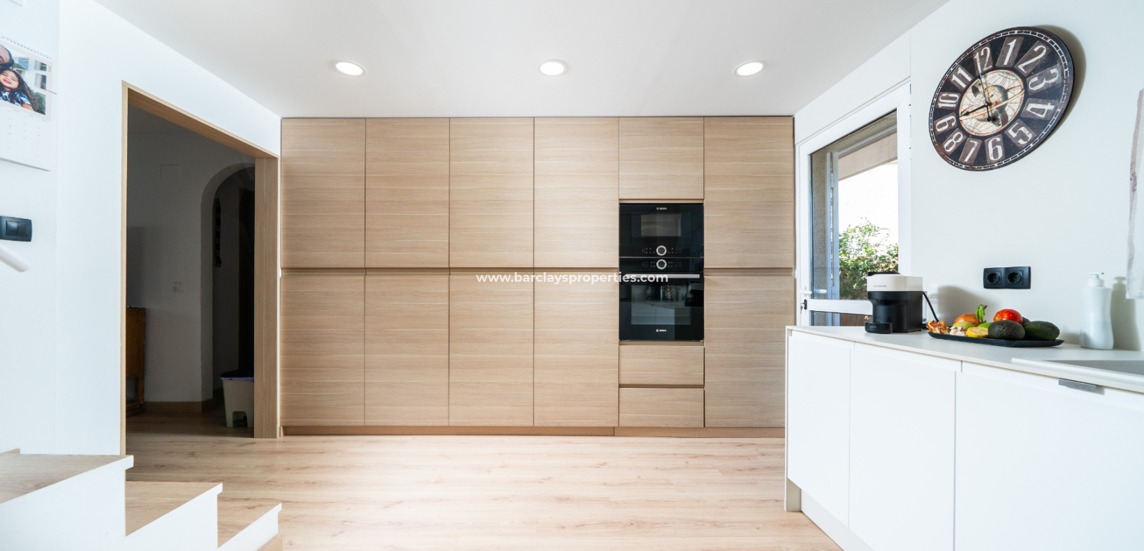 Resale - Freistendhe Villa - Urb. La Marina