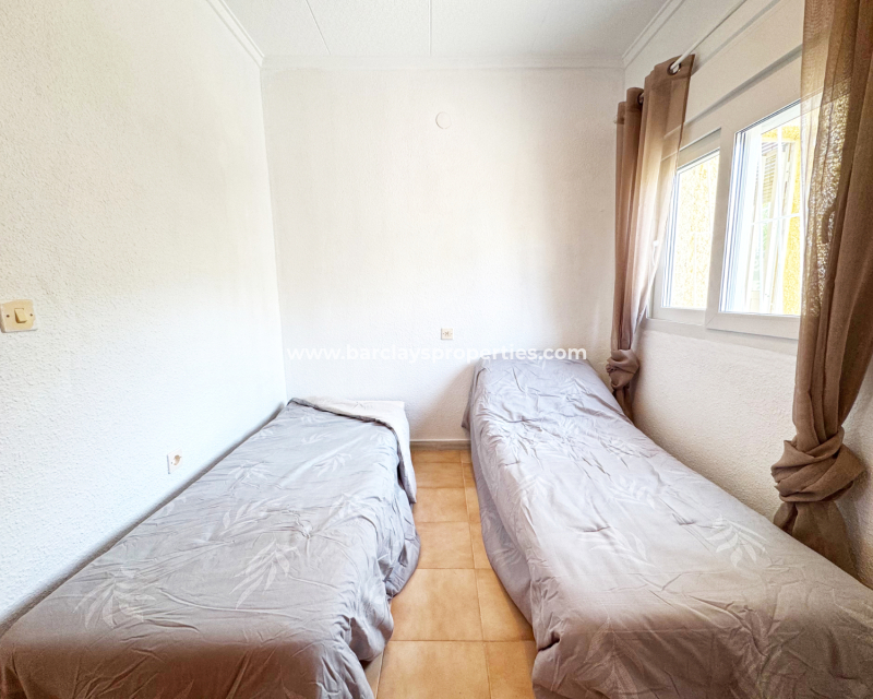 Resale - Freistendhe Villa - Urb. La Marina