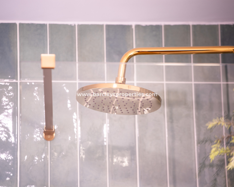 Resale - Freistendhe Villa - Urb. La Marina