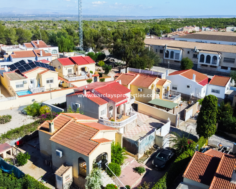 Resale - Freistendhe Villa - Urb. La Marina