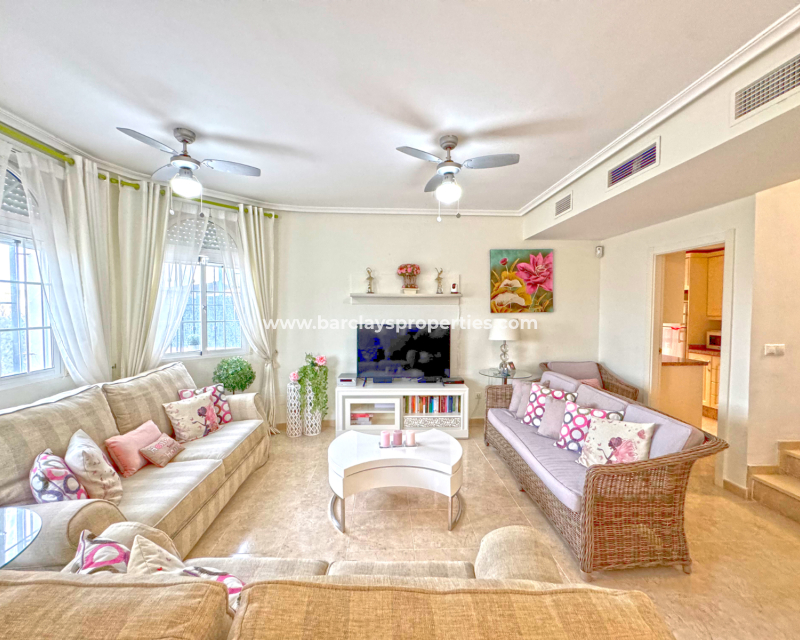 Resale - Freistendhe Villa - Urb. La Marina