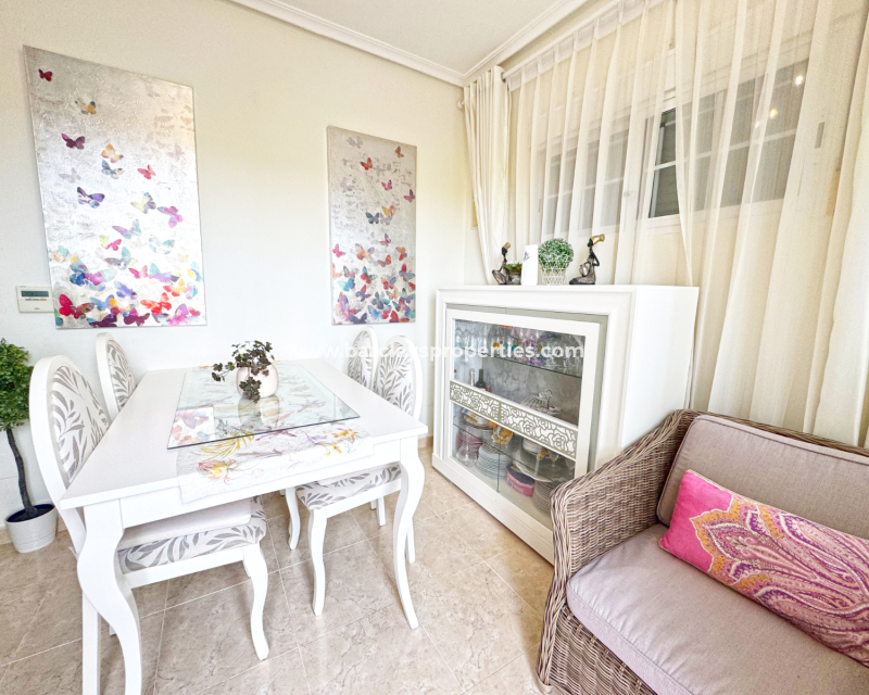 Resale - Freistendhe Villa - Urb. La Marina