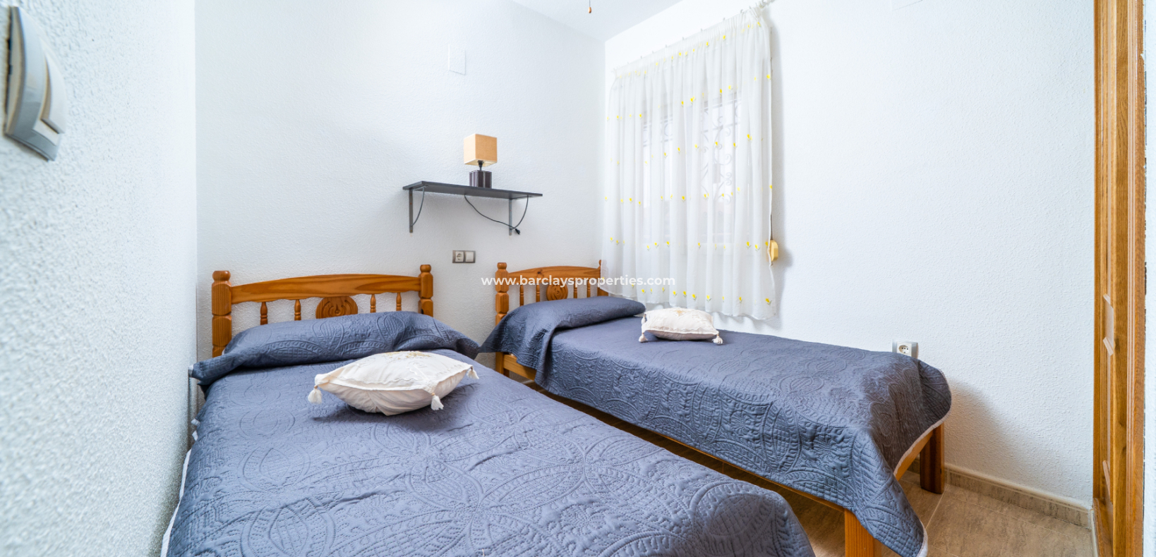 Resale - Freistendhe Villa - Urb. La Marina