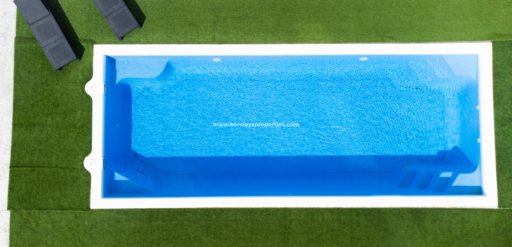 Resale - Freistendhe Villa - Urb. La Marina