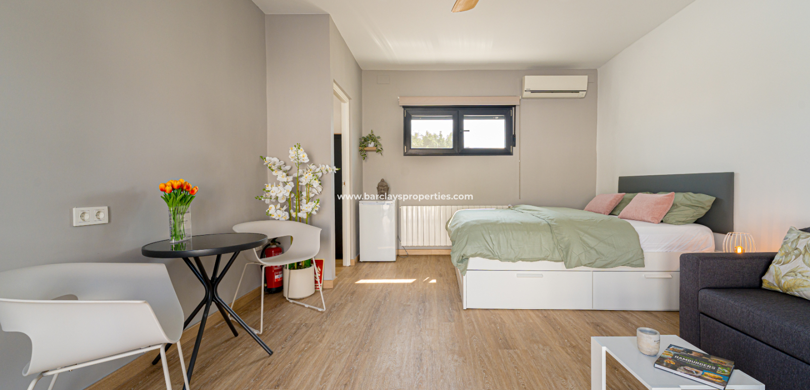 Resale - Freistendhe Villa - Urb. La Marina