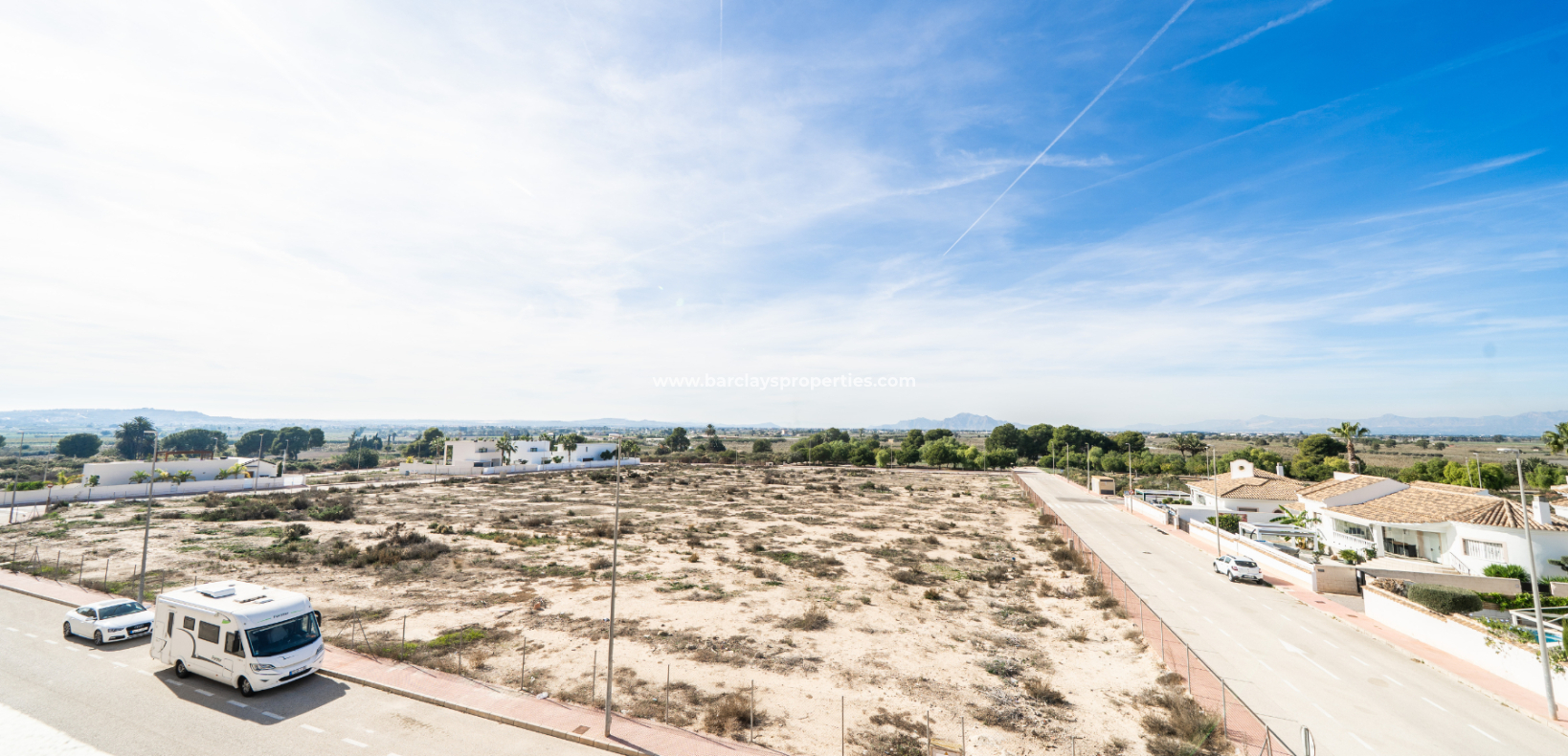 Resale - Freistendhe Villa - Urb. La Marina