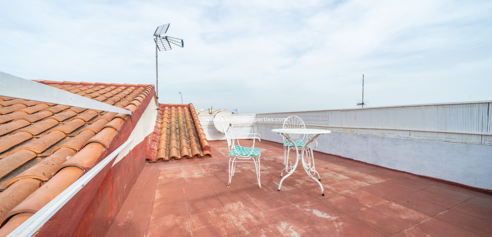 Resale - Freistendhe Villa - Urb. La Marina