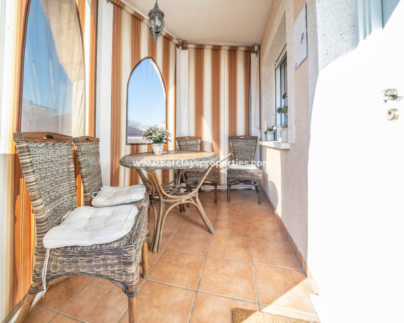 Resale - Freistendhe Villa - Urb. La Marina