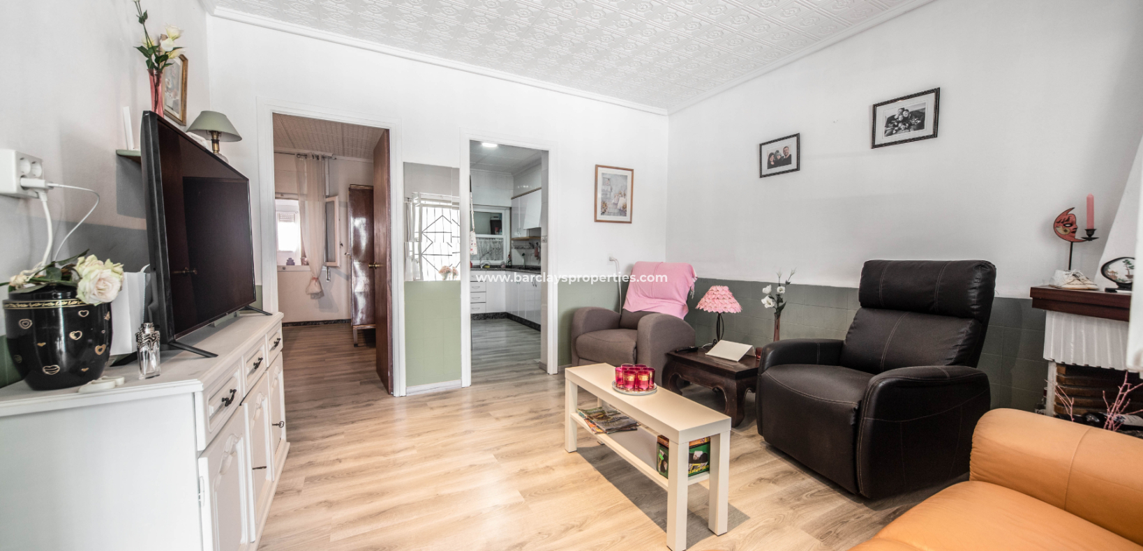 Resale - Freistendhe Villa - Urb. La Marina