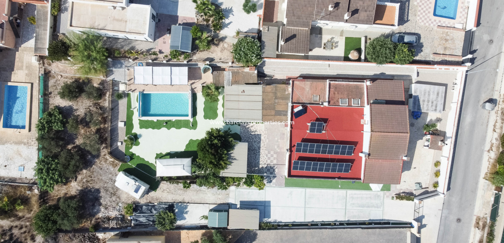 Resale - Freistendhe Villa - Urb. La Marina