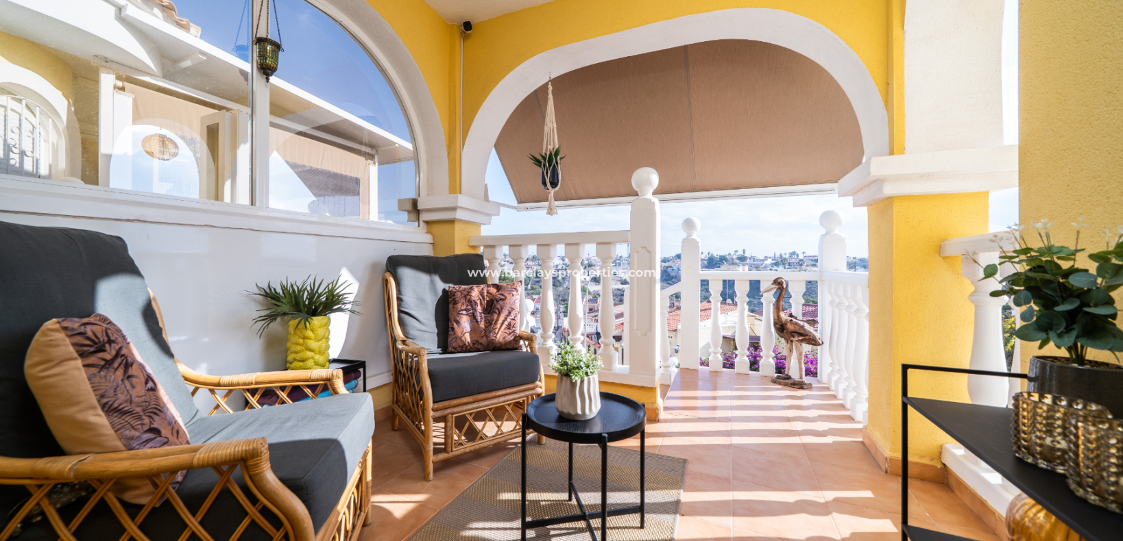 Resale - Freistendhe Villa - Urb. La Marina