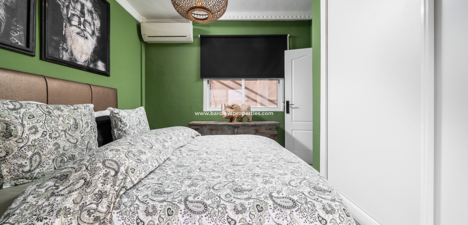 Resale - Freistendhe Villa - Urb. La Marina