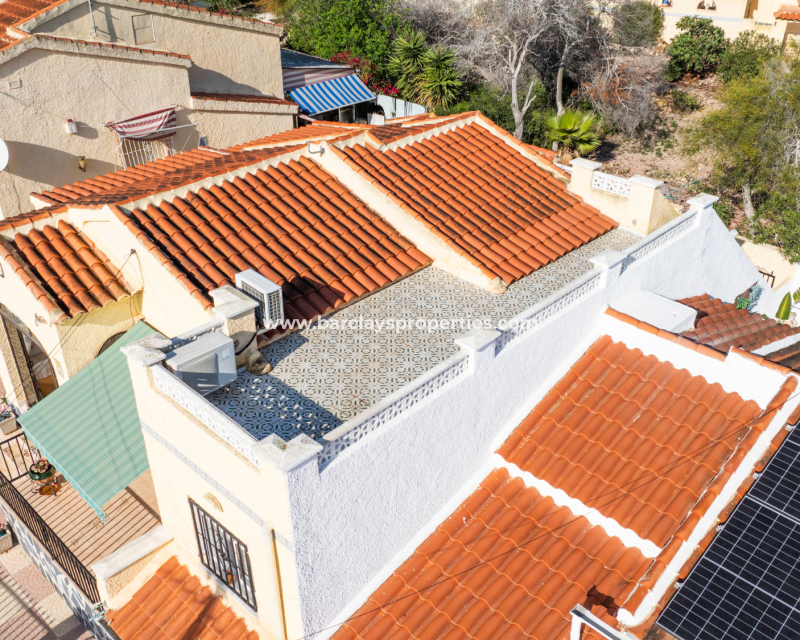 Resale - Freistendhe Villa - Urb. La Marina