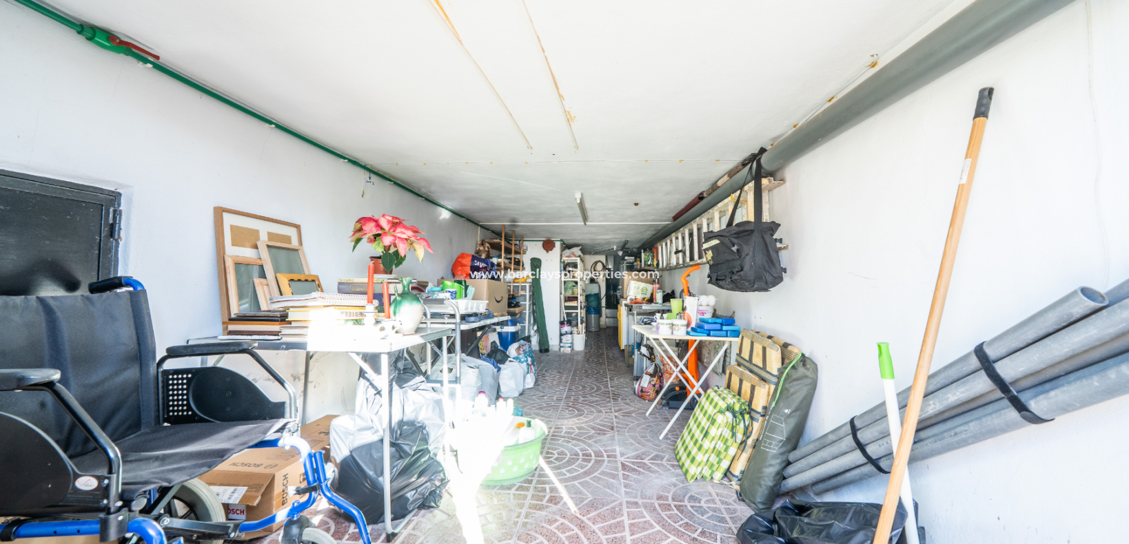 Resale - Freistendhe Villa - Urb. La Marina